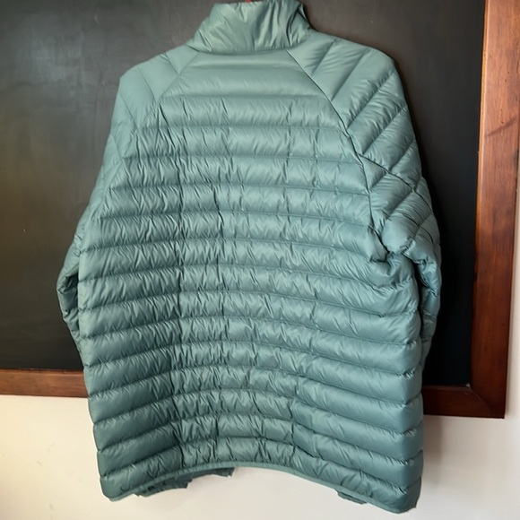 Lands' End Mens Size M Down Jacket Wanderweight Ultralight Packable Down NEW - Picture 6 of 7